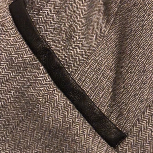 Mexx women’s blazer in a grey chevron pattern - Picture 6 of 6